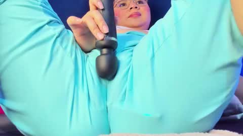 alicehott_05 online show from 02/25/26, 04:00