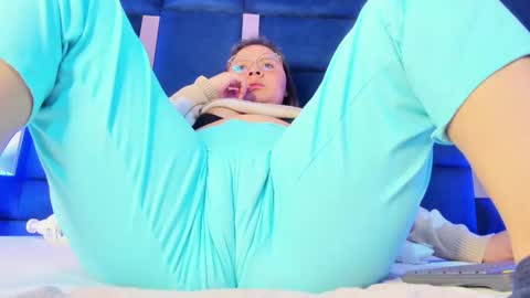 alicehott_05 online show from 03/01/26, 05:20