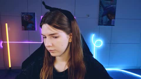 Alice online show from 09/23/25, 05:21