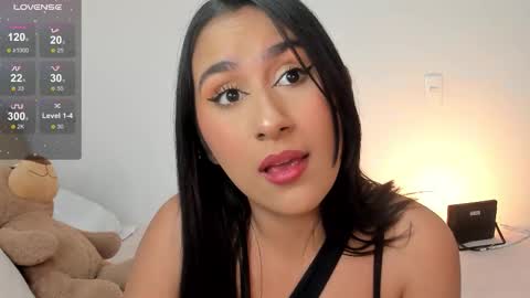 Snapshot of alicejhons chatting on 09/11/25, 02:00 vanessa online show from 09/11/25, 02:00