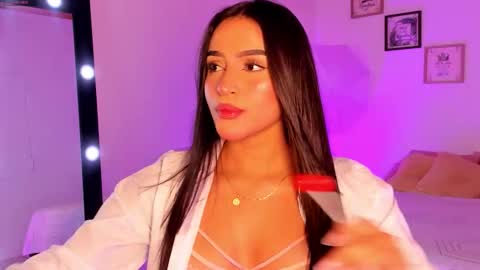 Snapshot of alicekiing_ chatting on 09/21/25, 02:13  ALICEKIING online show from 09/21/25, 02:13