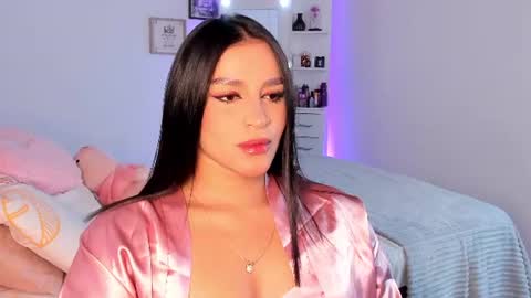 Snapshot of alicekiing_ chatting on 06/25/26, 04:56 ALICEKIING online show from 06/25/26, 04:56