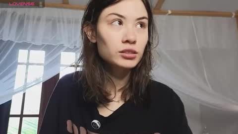 Alice  vacation  online show from 03/06/26, 06:21