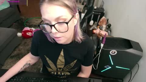 Alice Liddell online show from 04/02/26, 08:17