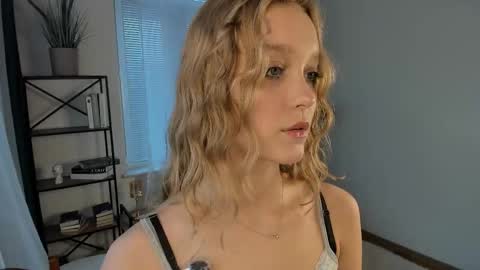 Serena online show from 03/04/26, 09:37