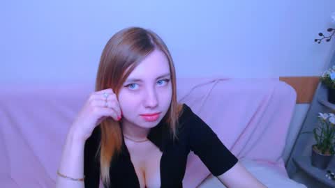 Snapshot of alicemias_ chatting on 07/20/26, 09:56 Alice online show from 07/20/26, 09:56