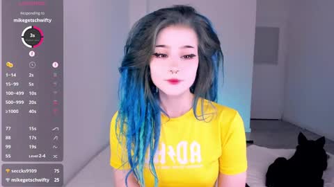 Snapshot of alicentity chatting on 05/26/26, 01:23 Alice online show from 05/26/26, 01:23