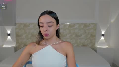 Snapshot of aliceross1 chatting on 09/11/25, 08:09 AliceRoss online show from 09/11/25, 08:09