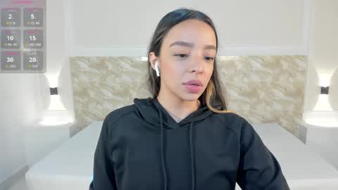 Snapshot of aliceross1 chatting on 10/12/25, 12:26 AliceRoss online show from 10/12/25, 12:26