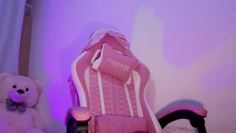 alice online show from 12/01/25, 02:38