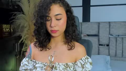 Alicestevens online show from 04/18/26, 04:00