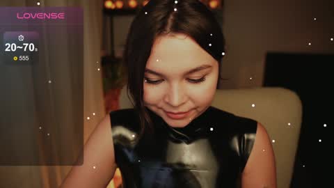 Snapshot of alicesweetlove chatting on 12/26/24, 07:24 Alice online show from 12/26/24, 07:24