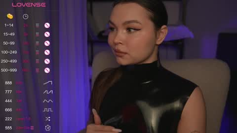 Snapshot of alicesweetlove chatting on 03/03/25, 12:48 Alice online show from 03/03/25, 12:48