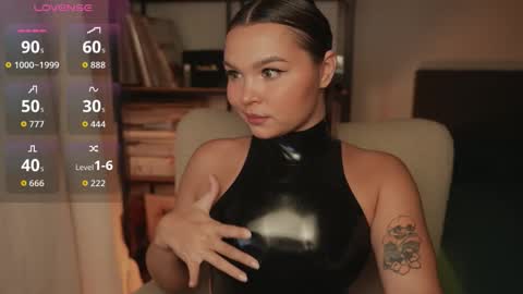 Snapshot of alicesweetlove chatting on 09/09/25, 03:06 Alice online show from 09/09/25, 03:06