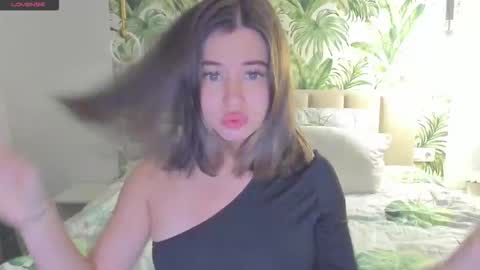 Snapshot of alicetuker chatting on 09/28/25, 06:02 Alice online show from 09/28/25, 06:02