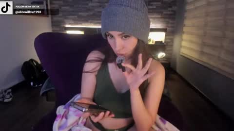 Alice online show from 03/06/25, 02:41