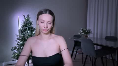 Snapshot of alicewonders_ chatting on 01/03/25, 10:51 Alice online show from 01/03/25, 10:51