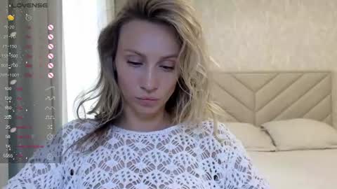 Snapshot of alicewonders_ chatting on 06/11/26, 07:17 Alice online show from 06/11/26, 07:17