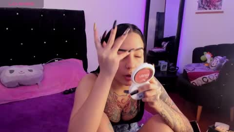 Snapshot of alicewoodville chatting on 01/22/25, 05:28 Alice online show from 01/22/25, 05:28