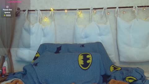 Snapshot of alicewoolfy chatting on 12/12/24, 07:59 AliceWoolfy online show from 12/12/24, 07:59