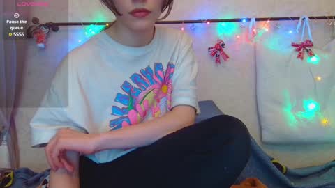 Snapshot of alicewoolfy chatting on 01/11/25, 08:21 AliceWoolfy online show from 01/11/25, 08:21