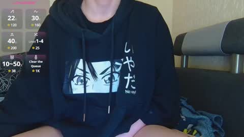 Snapshot of alicewoolfy chatting on 02/19/25, 11:04 AliceWoolfy online show from 02/19/25, 11:04