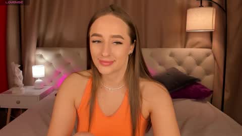 Mia online show from 03/19/26, 02:04