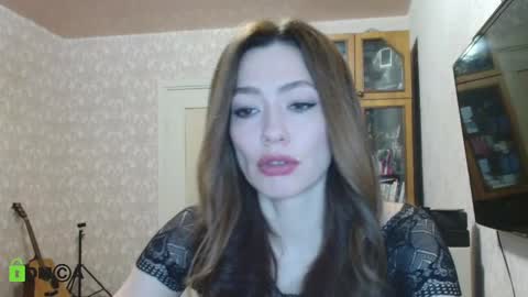 Alicia online show from 12/25/24, 04:33