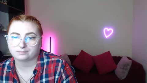 Alicia online show from 11/10/25, 12:26