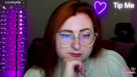 Snapshot of aliciaaared_kis chatting on 04/22/26, 11:23 Alicia online show from 04/22/26, 11:23