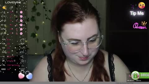 Snapshot of aliciaaared_kis chatting on 05/03/26, 11:27 Alicia online show from 05/03/26, 11:27