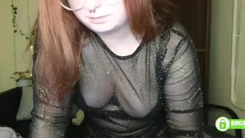 Snapshot of aliciaaared_kis chatting on 05/13/26, 06:22 Alicia online show from 05/13/26, 06:22