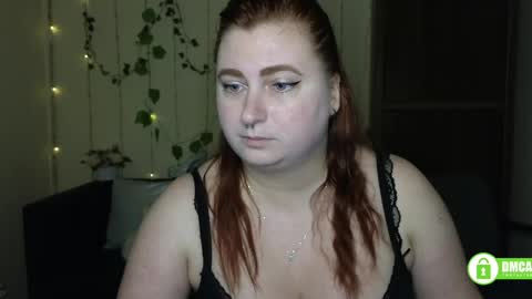 Snapshot of aliciaaared_kis chatting on 05/19/26, 05:25 Alicia online show from 05/19/26, 05:25
