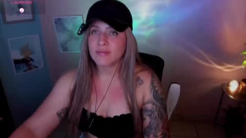 Snapshot of aliciaballard chatting on 05/30/26, 08:17 Jennyfer online show from 05/30/26, 08:17