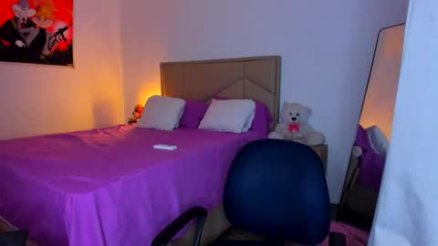 aliciabiden online show from 04/15/26, 07:59