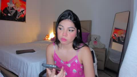 Snapshot of aliciabiden chatting on 06/04/26, 11:27 aliciabiden online show from 06/04/26, 11:27