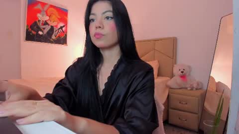 Snapshot of aliciabiden chatting on 07/06/26, 02:47 aliciabiden online show from 07/06/26, 02:47