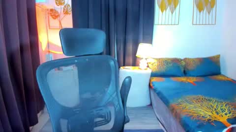 aliciacum online show from 10/01/25, 04:57