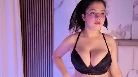 LUNA online show from 11/30/25, 11:47