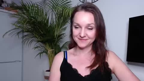 Alicia online show from 02/19/25, 06:32