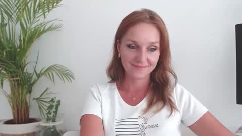 Alicia online show from 09/10/25, 01:33