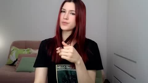 Snapshot of alicianoveli chatting on 10/16/25, 06:36 alicianoveli online show from 10/16/25, 06:36