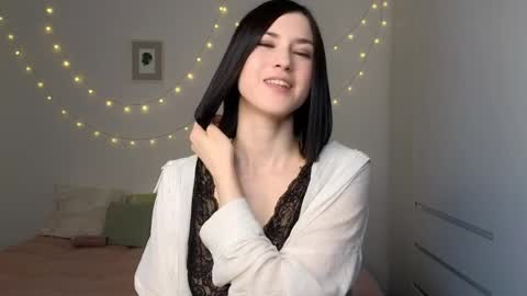 Snapshot of alicianoveli chatting on 05/13/26, 06:55 alicianoveli online show from 05/13/26, 06:55