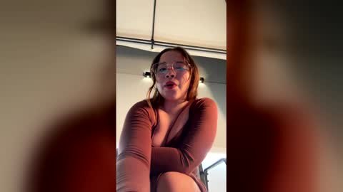 Alicia  online show from 05/17/26, 12:52