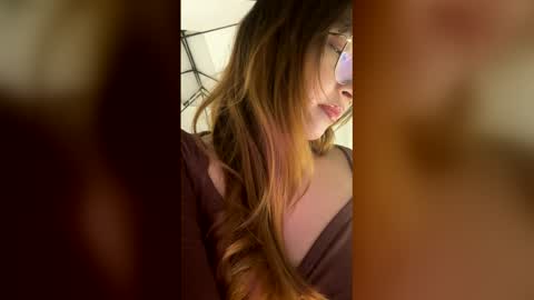 Alicia  online show from 06/06/26, 01:54