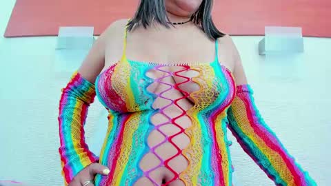 im tutti online show from 11/06/25, 02:45