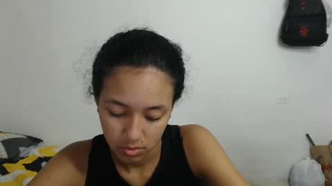 Snapshot of alicie_sexy_hot_20 chatting on 02/05/25, 04:37 ana online show from 02/05/25, 04:37