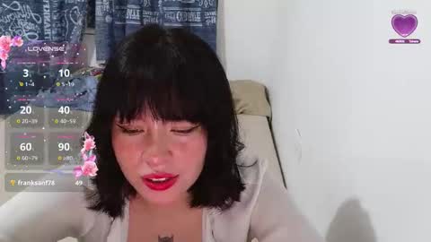 aliciia_23 online show from 11/21/25, 11:25