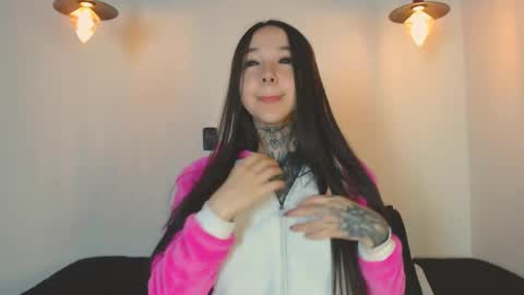    online show from 04/07/26, 01:39