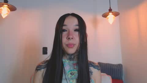    online show from 04/19/26, 01:38